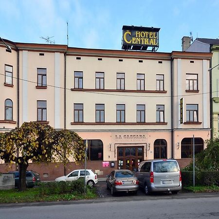 Hotel Central Cesky Tesin Exterior photo