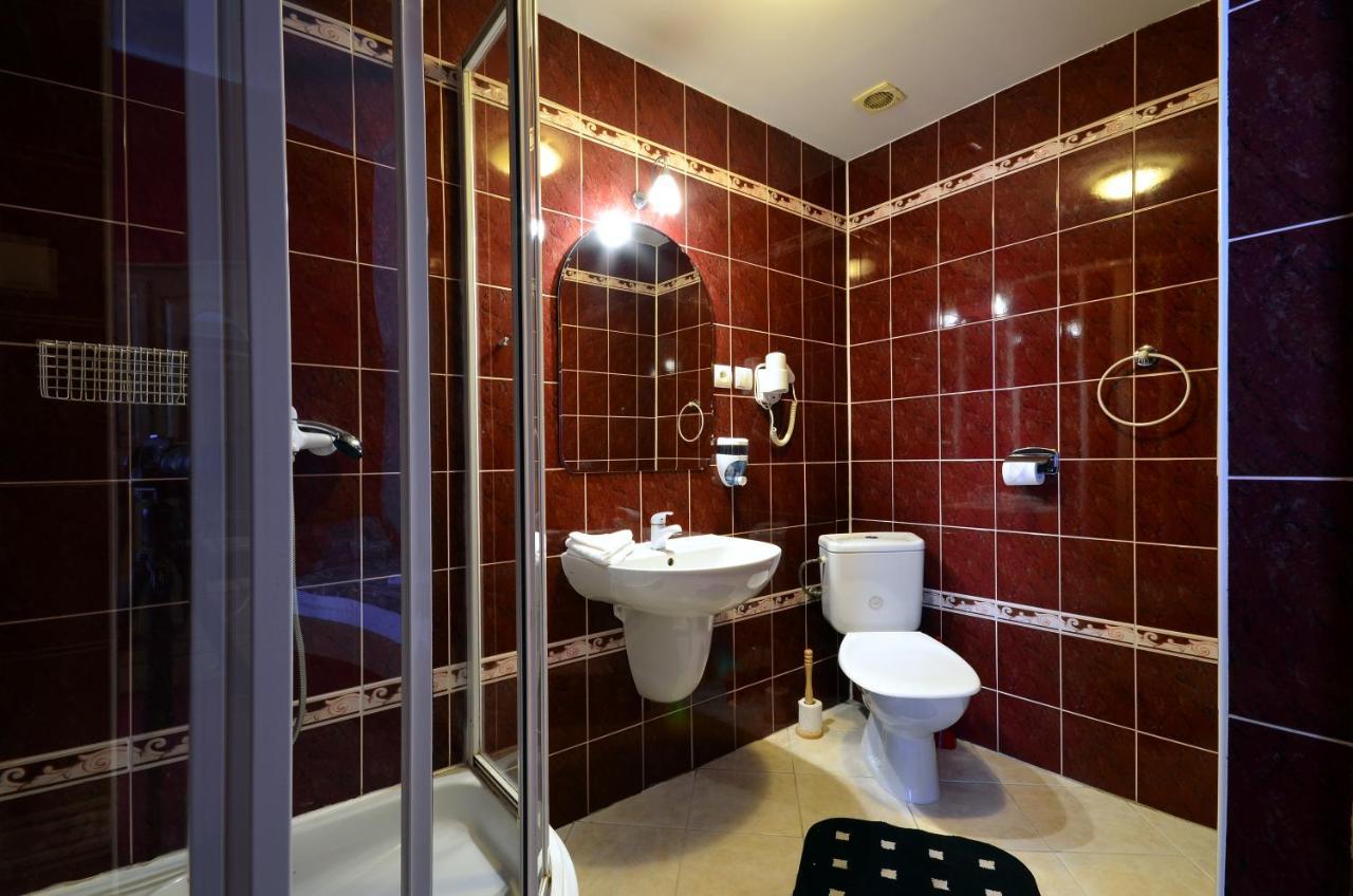 Hotel Central Cesky Tesin Exterior photo